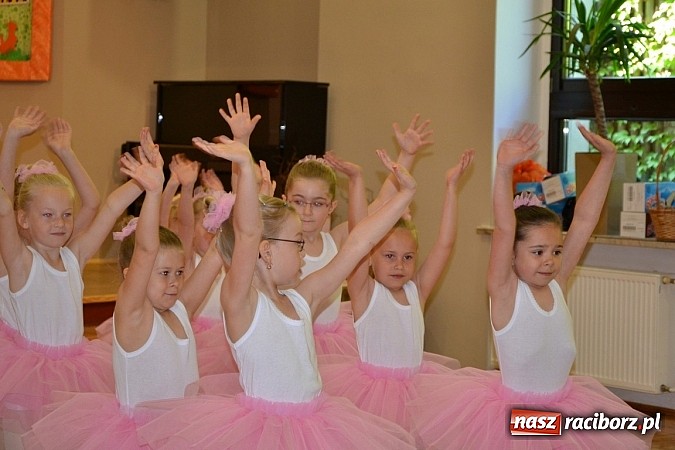 Zdjęcie w galerii na portalu naszraciborz.pl: Przegląd młodych talentów w Tworkowie wiadomości z regionu