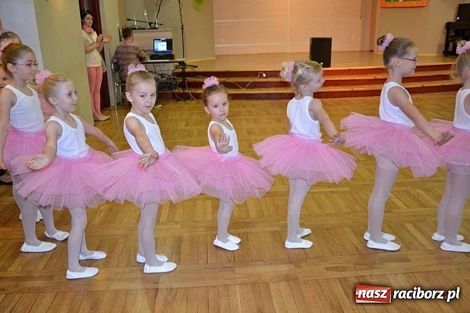 Zdjęcie w galerii na portalu naszraciborz.pl: Przegląd młodych talentów w Tworkowie wiadomości z regionu