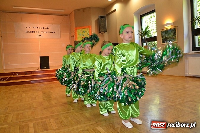 Zdjęcie w galerii na portalu naszraciborz.pl: Przegląd młodych talentów w Tworkowie wiadomości z regionu