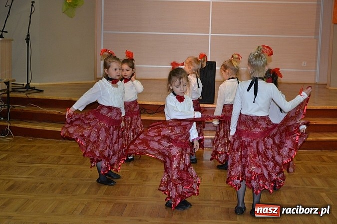 Zdjęcie w galerii na portalu naszraciborz.pl: Przegląd młodych talentów w Tworkowie wiadomości z regionu