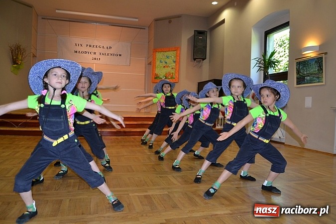 Zdjęcie w galerii na portalu naszraciborz.pl: Przegląd młodych talentów w Tworkowie wiadomości z regionu