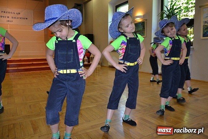 Zdjęcie w galerii na portalu naszraciborz.pl: Przegląd młodych talentów w Tworkowie wiadomości z regionu