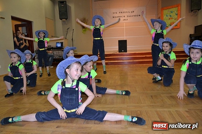 Zdjęcie w galerii na portalu naszraciborz.pl: Przegląd młodych talentów w Tworkowie wiadomości z regionu