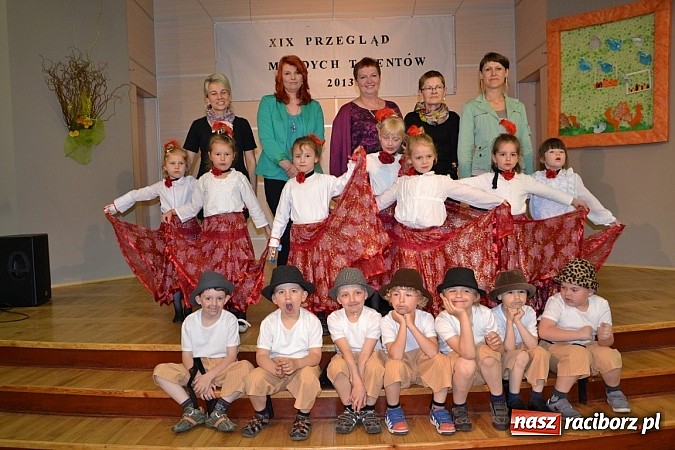 Zdjęcie w galerii na portalu naszraciborz.pl: Przegląd młodych talentów w Tworkowie wiadomości z regionu