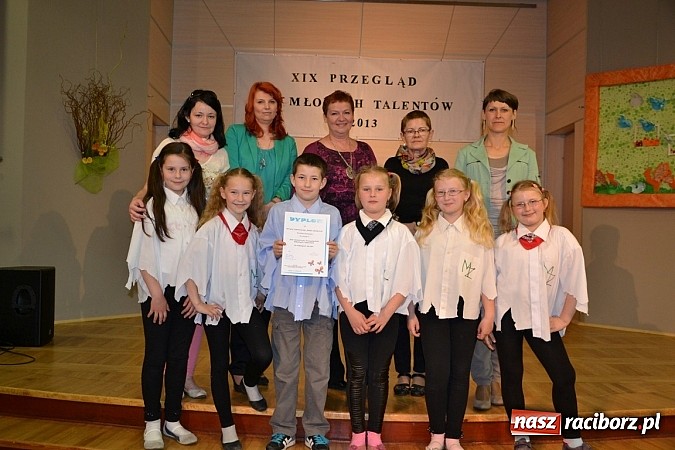 Zdjęcie w galerii na portalu naszraciborz.pl: Przegląd młodych talentów w Tworkowie wiadomości z regionu