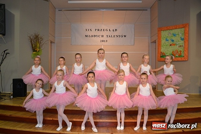 Zdjęcie w galerii na portalu naszraciborz.pl: Przegląd młodych talentów w Tworkowie wiadomości z regionu