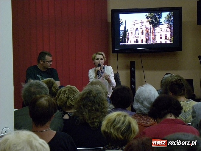 Zdjęcie w galerii na portalu naszraciborz.pl: Gruzińskie być może, czyli Mellerowie w książnicy wiadomości z regionu