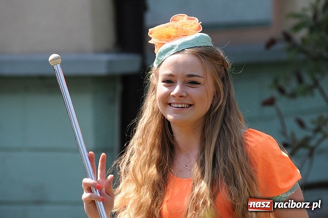 Zdjęcie w galerii na portalu naszraciborz.pl: Raciborskie Juwenalia - przemarsz studentów wiadomości z regionu