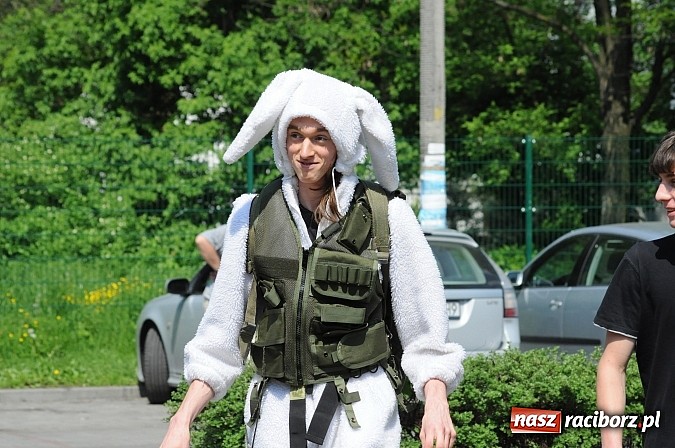 Zdjęcie w galerii na portalu naszraciborz.pl: Raciborskie Juwenalia - przemarsz studentów wiadomości z regionu