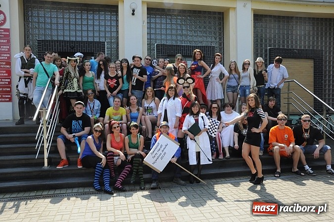 Zdjęcie w galerii na portalu naszraciborz.pl: Raciborskie Juwenalia - przemarsz studentów wiadomości z regionu