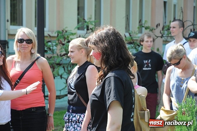 Zdjęcie w galerii na portalu naszraciborz.pl: Raciborskie Juwenalia - przemarsz studentów wiadomości z regionu