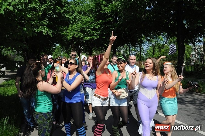 Zdjęcie w galerii na portalu naszraciborz.pl: Raciborskie Juwenalia - przemarsz studentów wiadomości z regionu