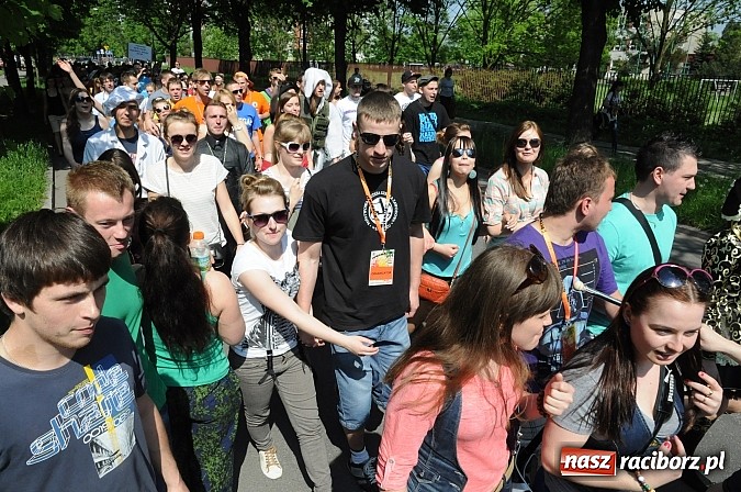 Zdjęcie w galerii na portalu naszraciborz.pl: Raciborskie Juwenalia - przemarsz studentów wiadomości z regionu