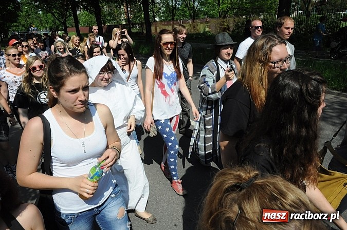 Zdjęcie w galerii na portalu naszraciborz.pl: Raciborskie Juwenalia - przemarsz studentów wiadomości z regionu