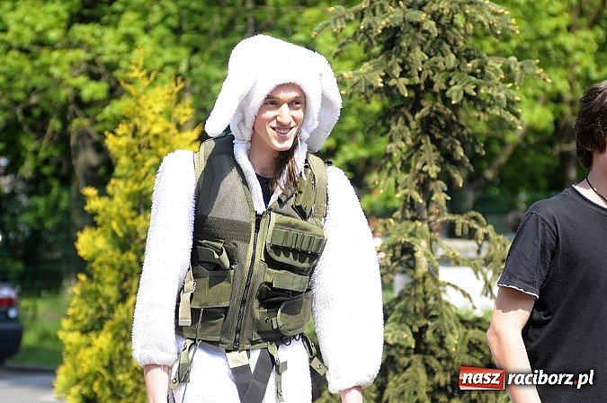 Zdjęcie w galerii na portalu naszraciborz.pl: Raciborskie Juwenalia - przemarsz studentów wiadomości z regionu