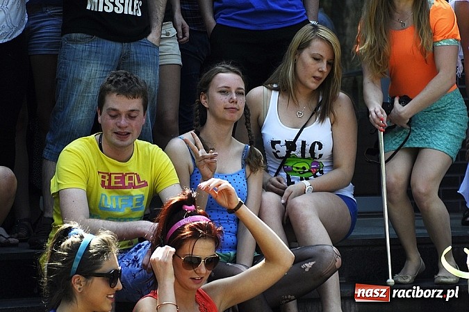Zdjęcie w galerii na portalu naszraciborz.pl: Raciborskie Juwenalia - przemarsz studentów wiadomości z regionu