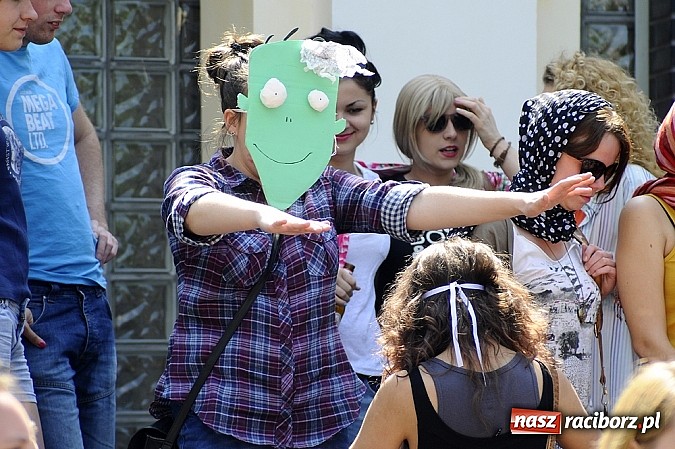 Zdjęcie w galerii na portalu naszraciborz.pl: Raciborskie Juwenalia - przemarsz studentów wiadomości z regionu