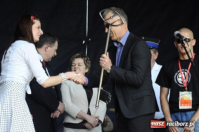 Zdjęcie w galerii na portalu naszraciborz.pl: Raciborskie Juwenalia - przemarsz studentów wiadomości z regionu