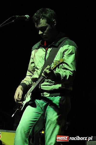 Zdjęcie w galerii na portalu naszraciborz.pl: Abradab i Tabu rozbujali studentów wiadomości z regionu