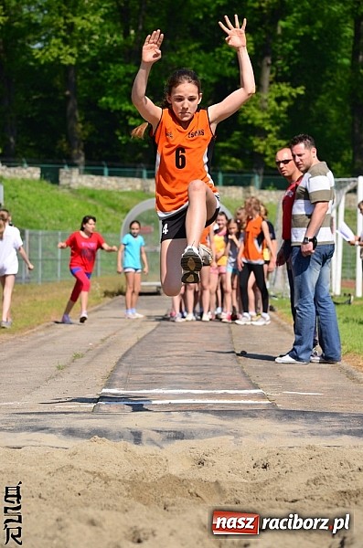 Zdjęcie w galerii na portalu naszraciborz.pl: Czwórbój lekkoatletyczny na Zamkowej wiadomości z regionu