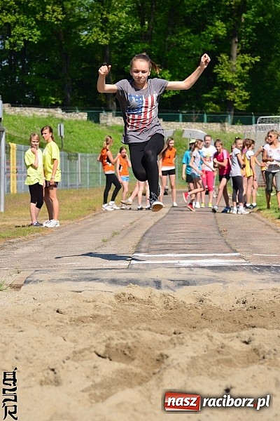 Zdjęcie w galerii na portalu naszraciborz.pl: Czwórbój lekkoatletyczny na Zamkowej wiadomości z regionu