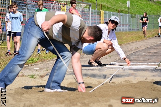 Zdjęcie w galerii na portalu naszraciborz.pl: Czwórbój lekkoatletyczny na Zamkowej wiadomości z regionu