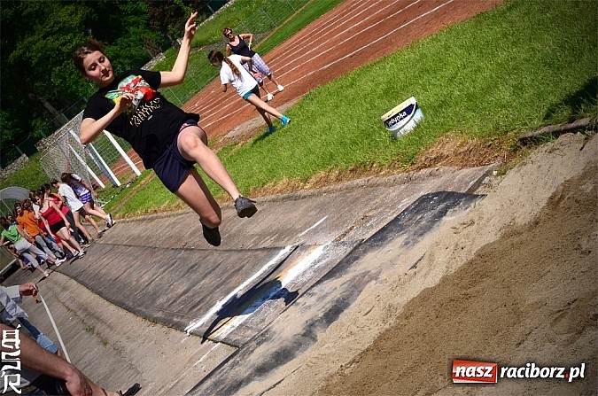 Zdjęcie w galerii na portalu naszraciborz.pl: Czwórbój lekkoatletyczny na Zamkowej wiadomości z regionu