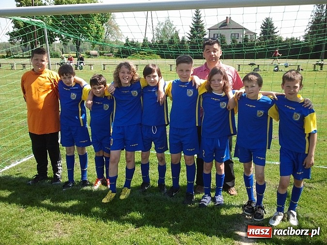 Zdjęcie w galerii na portalu naszraciborz.pl: Ikar Racibórz i piłkarki z Pawłowa najlepsze w turnieju im. Marka Wielgusa wiadomości z regionu