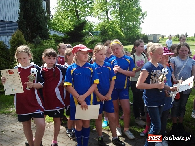 Zdjęcie w galerii na portalu naszraciborz.pl: Ikar Racibórz i piłkarki z Pawłowa najlepsze w turnieju im. Marka Wielgusa wiadomości z regionu