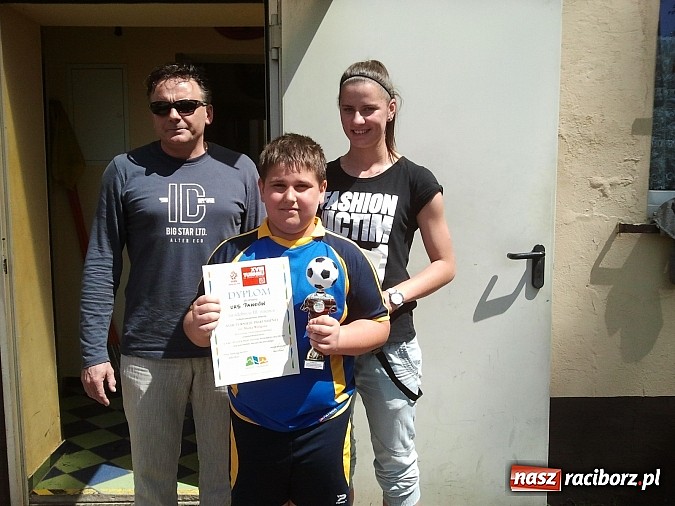 Zdjęcie w galerii na portalu naszraciborz.pl: Ikar Racibórz i piłkarki z Pawłowa najlepsze w turnieju im. Marka Wielgusa wiadomości z regionu