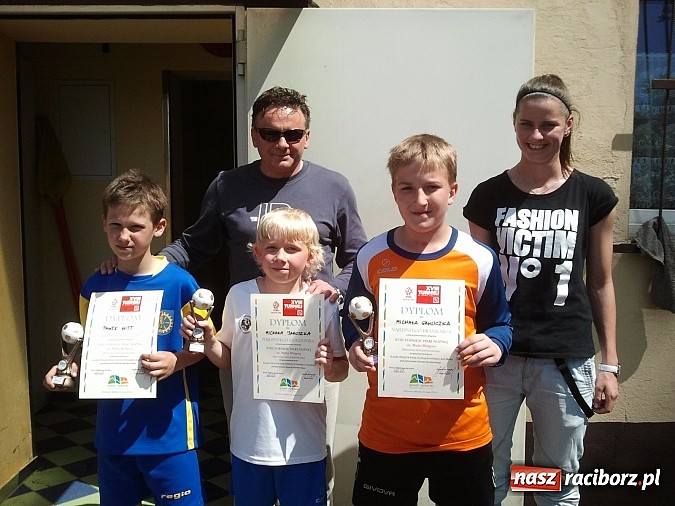 Zdjęcie w galerii na portalu naszraciborz.pl: Ikar Racibórz i piłkarki z Pawłowa najlepsze w turnieju im. Marka Wielgusa wiadomości z regionu