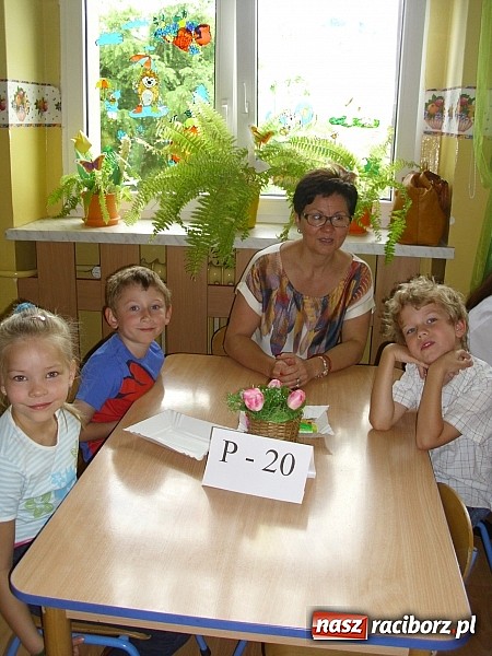 Zdjęcie w galerii na portalu naszraciborz.pl: Święto w Przedszkolu w Markowicach. 80 lat z Koziołkiem Matołkiem wiadomości z regionu