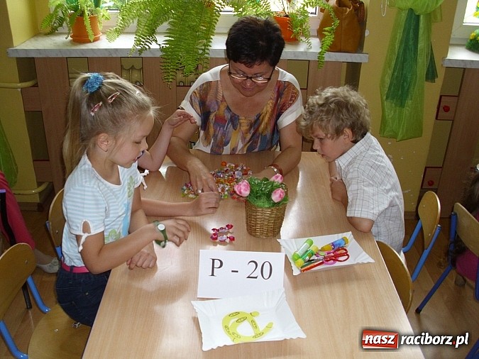 Zdjęcie w galerii na portalu naszraciborz.pl: Święto w Przedszkolu w Markowicach. 80 lat z Koziołkiem Matołkiem wiadomości z regionu