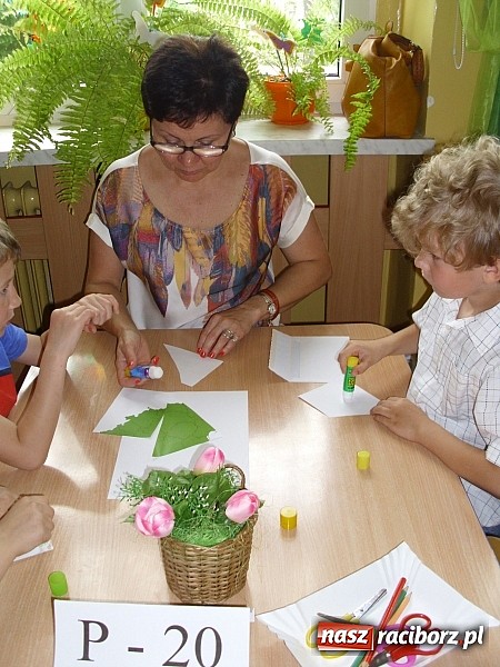 Zdjęcie w galerii na portalu naszraciborz.pl: Święto w Przedszkolu w Markowicach. 80 lat z Koziołkiem Matołkiem wiadomości z regionu