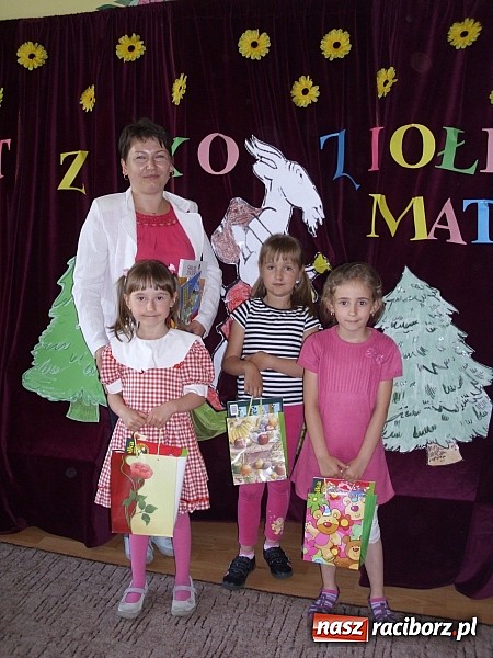 Zdjęcie w galerii na portalu naszraciborz.pl: Święto w Przedszkolu w Markowicach. 80 lat z Koziołkiem Matołkiem wiadomości z regionu