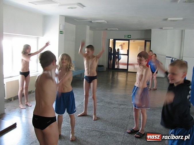 Zdjęcie w galerii na portalu naszraciborz.pl: Pływanie: Victoria ze złotem, srebrem i brązami wiadomości z regionu