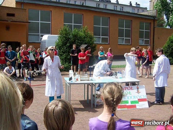 Zdjęcie w galerii na portalu naszraciborz.pl: II Festiwal nauki w Gimnazjum nr 5 wiadomości z regionu