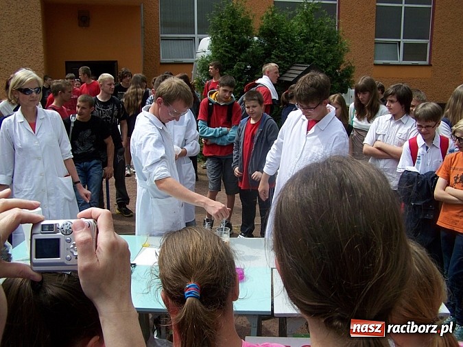 Zdjęcie w galerii na portalu naszraciborz.pl: II Festiwal nauki w Gimnazjum nr 5 wiadomości z regionu