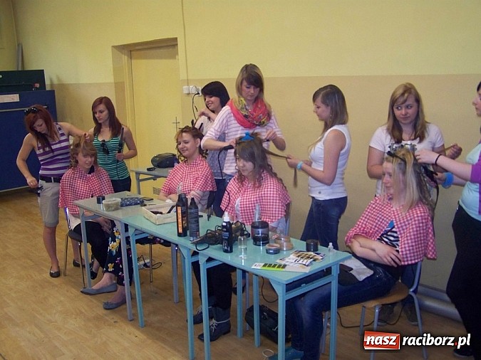 Zdjęcie w galerii na portalu naszraciborz.pl: II Festiwal nauki w Gimnazjum nr 5 wiadomości z regionu