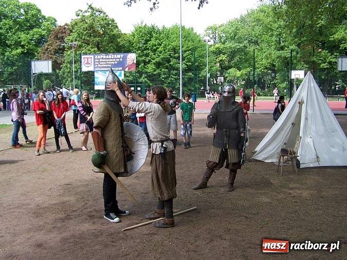 Zdjęcie w galerii na portalu naszraciborz.pl: II Festiwal nauki w Gimnazjum nr 5 wiadomości z regionu