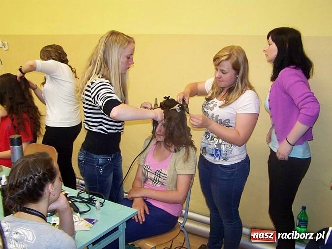 Zdjęcie w galerii na portalu naszraciborz.pl: II Festiwal nauki w Gimnazjum nr 5 wiadomości z regionu