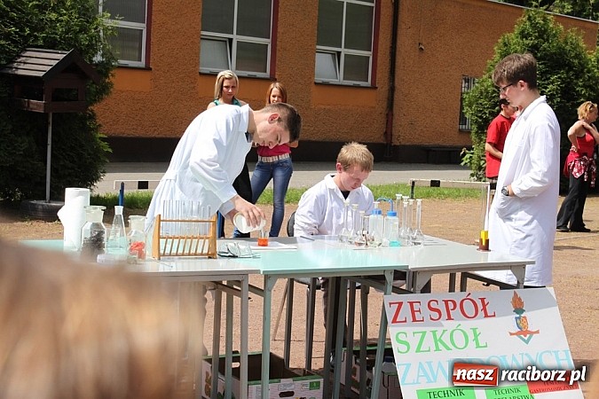 Zdjęcie w galerii na portalu naszraciborz.pl: II Festiwal nauki w Gimnazjum nr 5 wiadomości z regionu