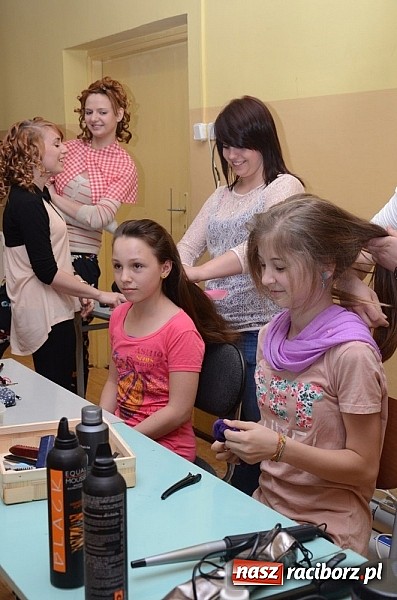 Zdjęcie w galerii na portalu naszraciborz.pl: II Festiwal nauki w Gimnazjum nr 5 wiadomości z regionu