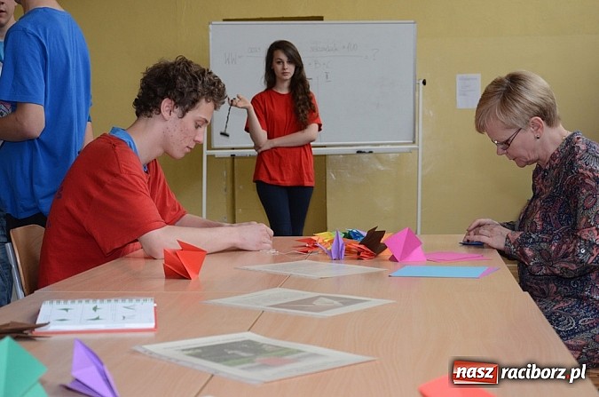 Zdjęcie w galerii na portalu naszraciborz.pl: II Festiwal nauki w Gimnazjum nr 5 wiadomości z regionu