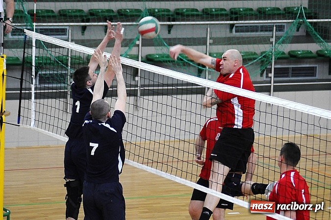 Zdjęcie w galerii na portalu naszraciborz.pl: Enter El-Bis Instal uratował honor Raciborza wiadomości z regionu