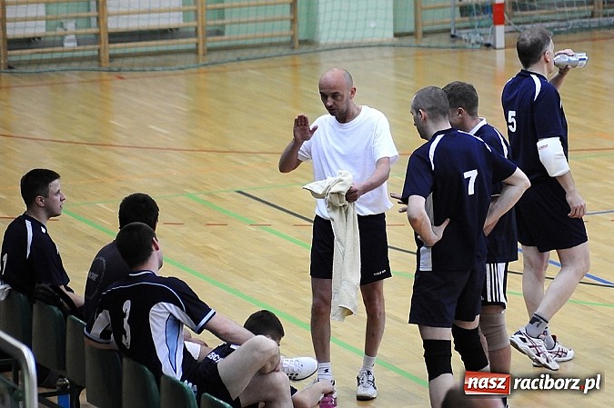 Zdjęcie w galerii na portalu naszraciborz.pl: Enter El-Bis Instal uratował honor Raciborza wiadomości z regionu