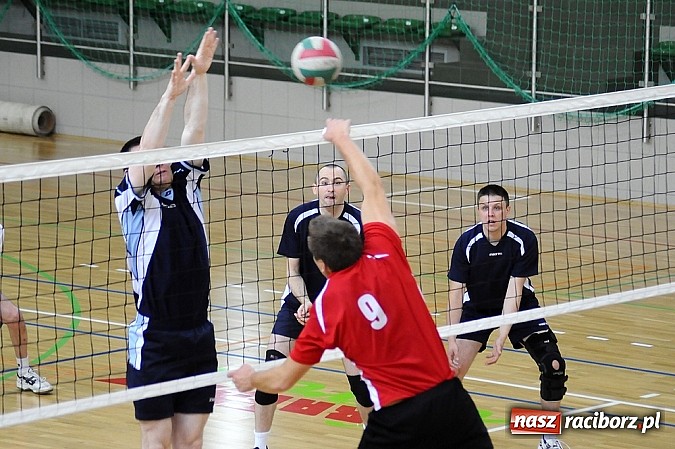 Zdjęcie w galerii na portalu naszraciborz.pl: Enter El-Bis Instal uratował honor Raciborza wiadomości z regionu