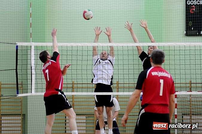 Zdjęcie w galerii na portalu naszraciborz.pl: Enter El-Bis Instal uratował honor Raciborza wiadomości z regionu