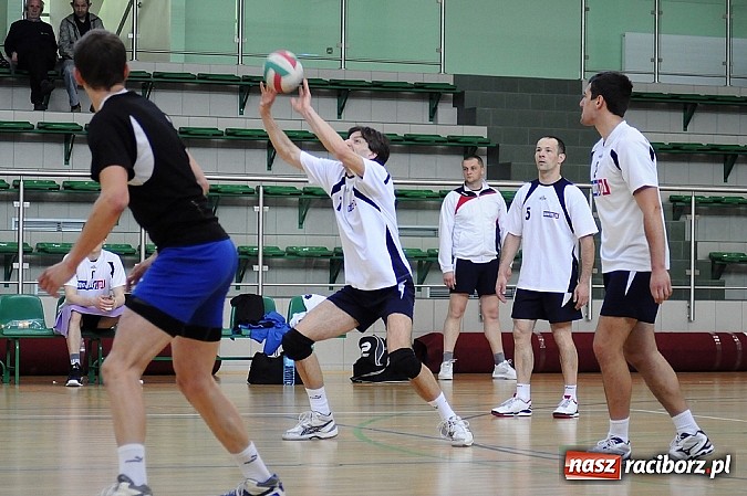 Zdjęcie w galerii na portalu naszraciborz.pl: Enter El-Bis Instal uratował honor Raciborza wiadomości z regionu