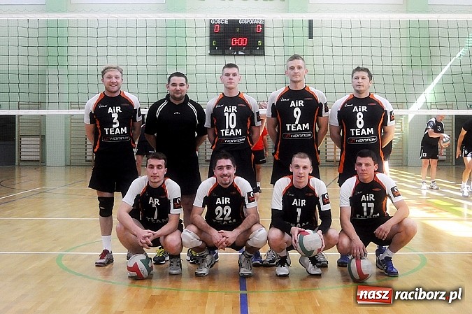 Zdjęcie w galerii na portalu naszraciborz.pl: Enter El-Bis Instal uratował honor Raciborza wiadomości z regionu